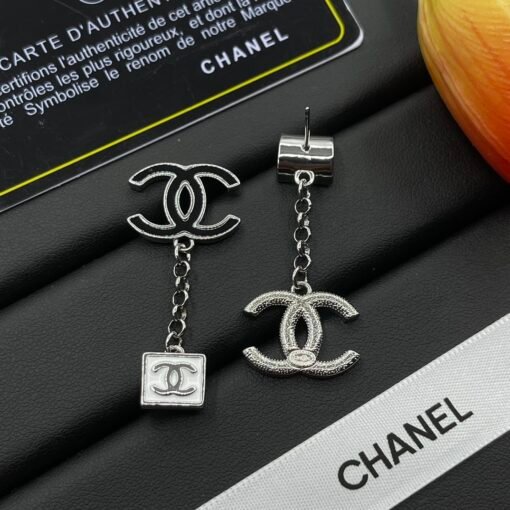 Chanel new earrings - Image 4