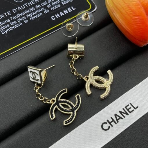 Chanel new earrings - Image 5