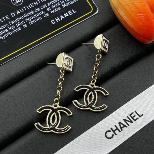 Chanel new earrings - Image 3