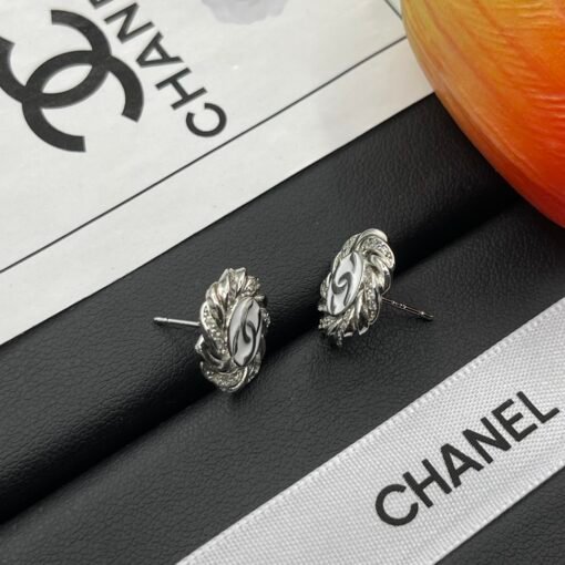 Chanel earrings - Image 3