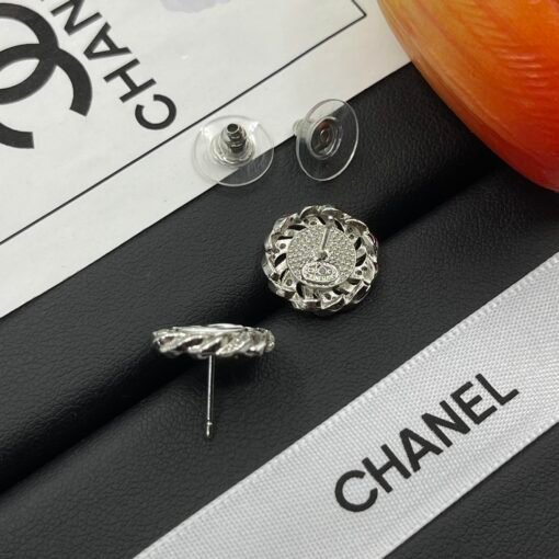 Chanel earrings - Image 4