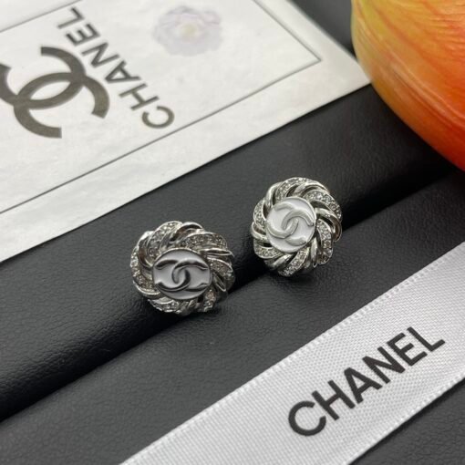 Chanel earrings - Image 2