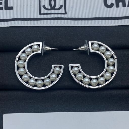 Chanel new earrings - Image 4