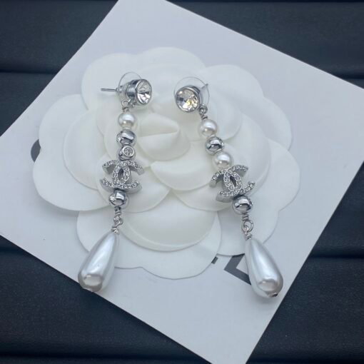 Chanel new earrings - Image 5