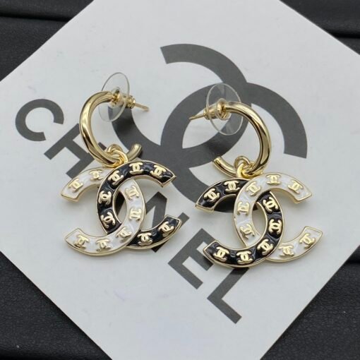 Chanel new earrings - Image 3