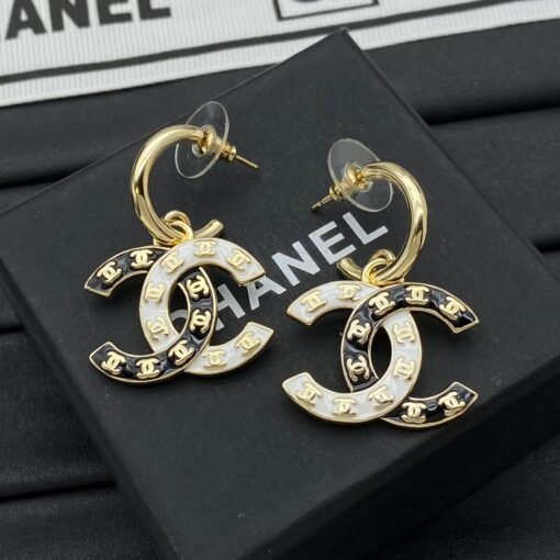 Chanel new earrings - Image 5