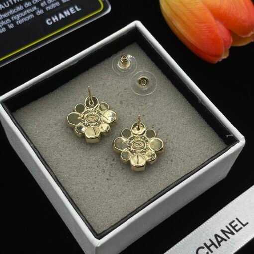 Chanel earrings - Image 6