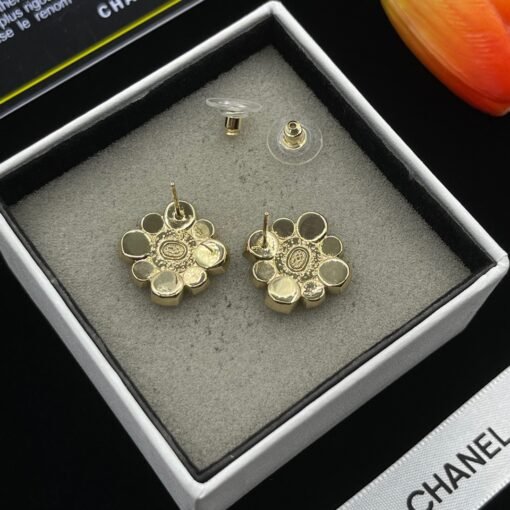 Chanel earrings - Image 6
