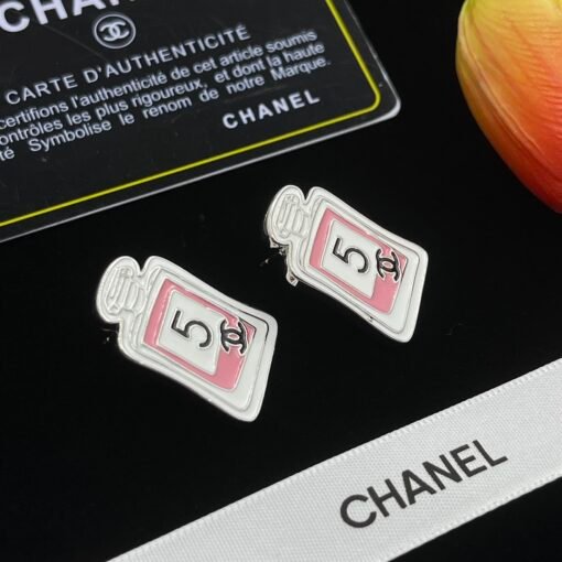Chanel new earrings - Image 3