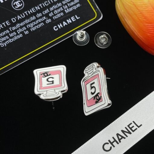 Chanel new earrings - Image 4