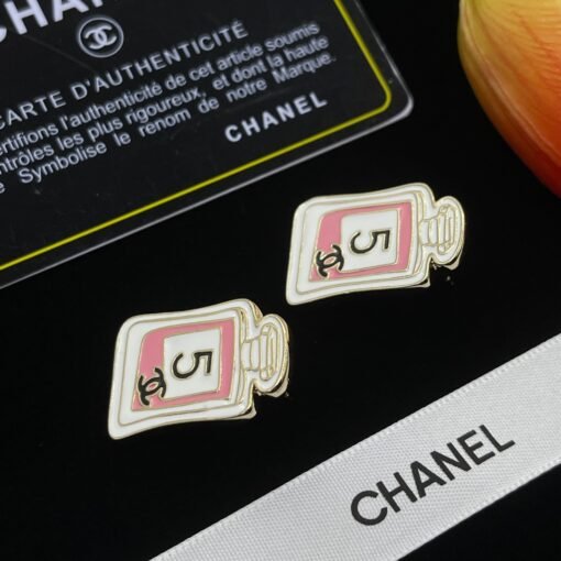 Chanel new earrings - Image 3