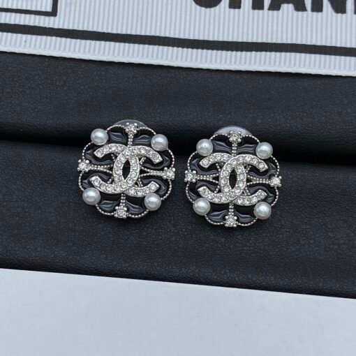 Chanel new earrings - Image 3