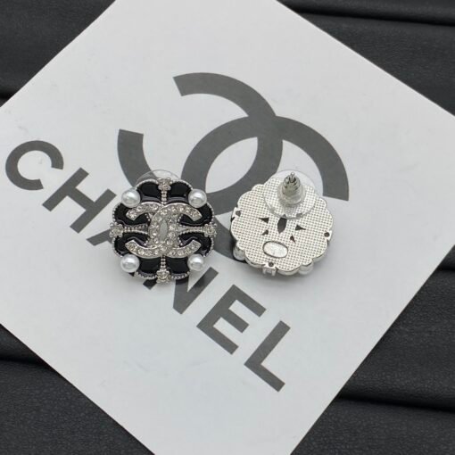 Chanel new earrings - Image 4