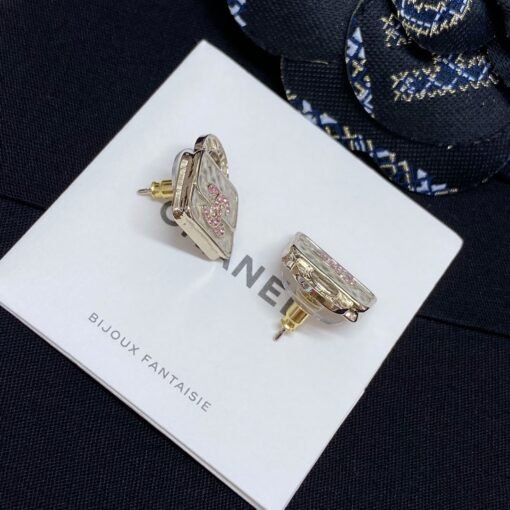 24S White Enamel Bag Earrings
The latest beautiful series in spring and summer 24! - Image 5