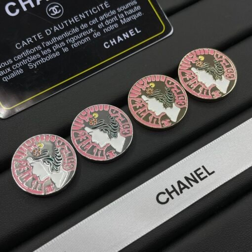 Chanel new earrings - Image 7