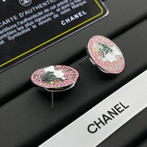Chanel new earrings - Image 4