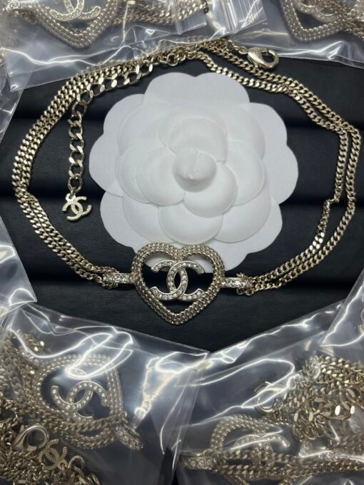 Chanel new love hollow double-layer necklace