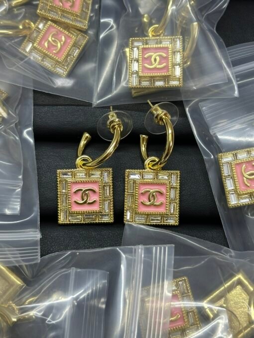 Chanel new square diamond earrings