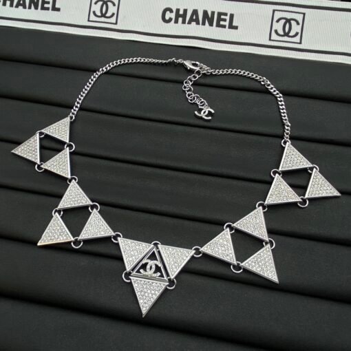 Chanel new necklace - Image 4