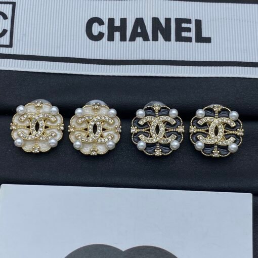 New Chanel new earrings