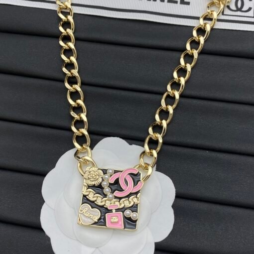 Chanel new necklace - Image 4