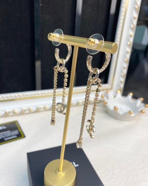 Chanel new style tassel full diamond chain long style ear hook style earrings - Image 4