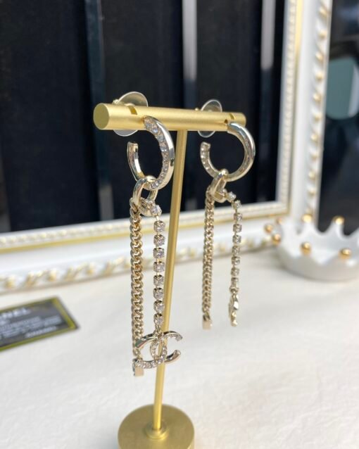 Chanel new style tassel full diamond chain long style ear hook style earrings - Image 5
