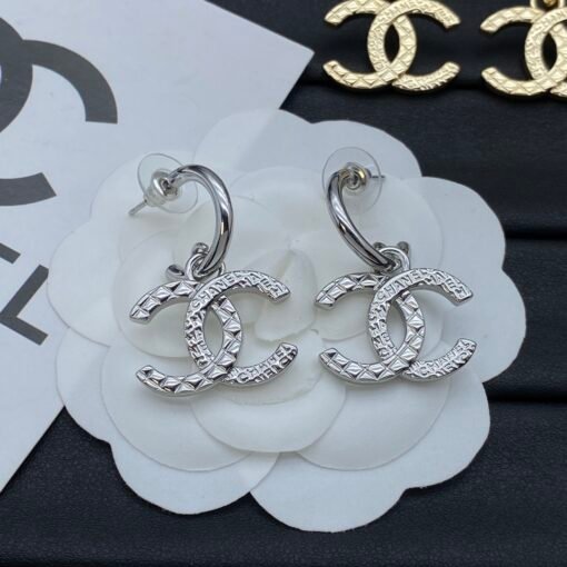 Chanel new earrings - Image 5