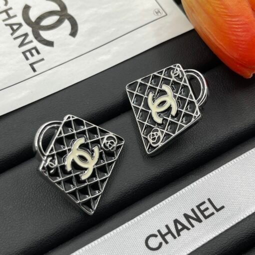 Chanel new earrings - Image 2