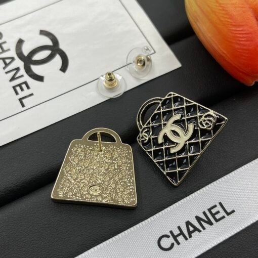 Chanel new earrings - Image 5