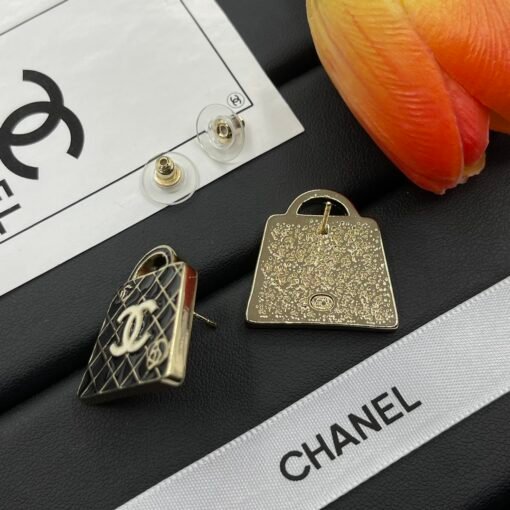 Chanel new earrings - Image 4