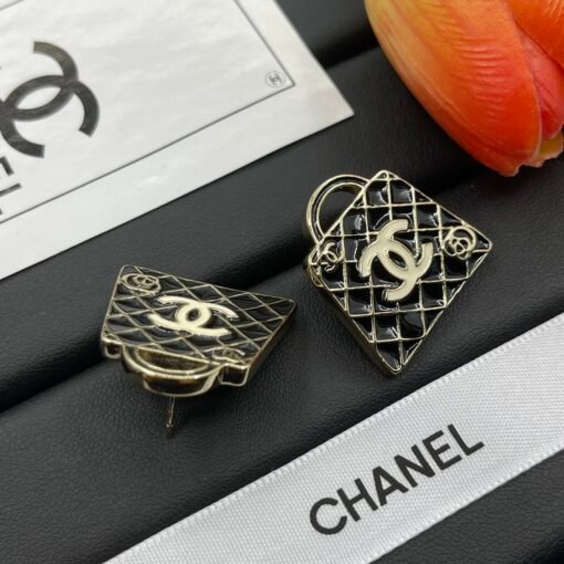 Chanel new earrings - Image 3
