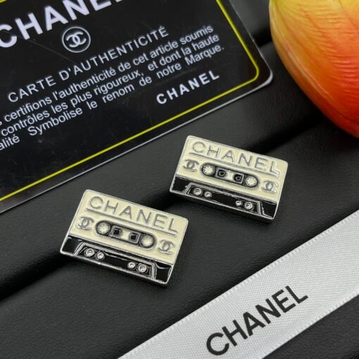 Chanel new earrings - Image 2