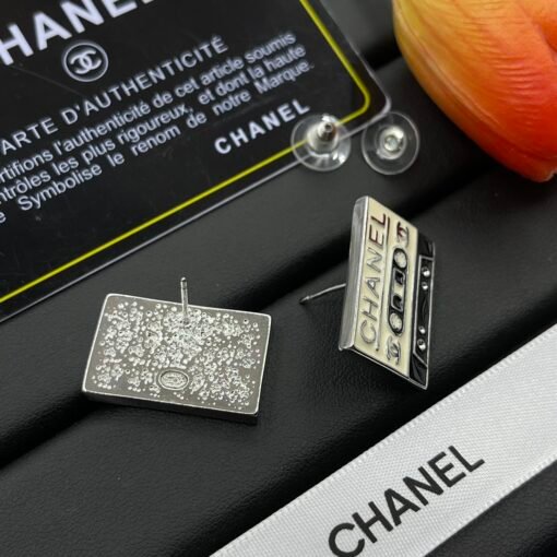 Chanel new earrings - Image 5