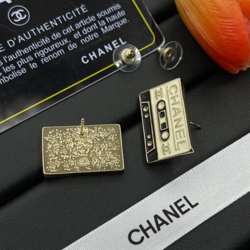 Chanel new earrings - Image 5