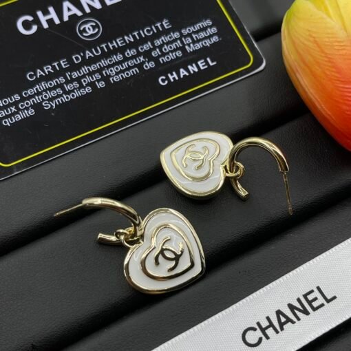 Chanel new earrings - Image 3