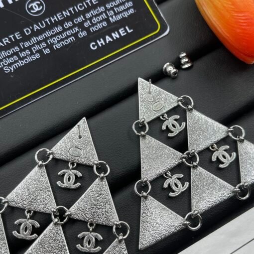 Chanel new earrings - Image 6
