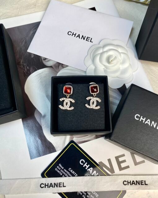 CHAN New Chanel 24s Amber Sugar Cube Double C Diamond Pendant Pendant Earrings - Image 4