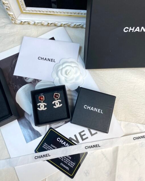 CHAN New Chanel 24s Amber Sugar Cube Double C Diamond Pendant Pendant Earrings - Image 3