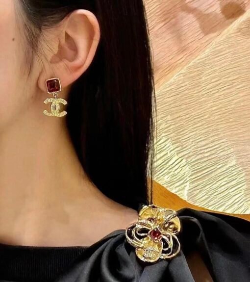 CHAN New Chanel 24s Amber Sugar Cube Double C Diamond Pendant Pendant Earrings - Image 8