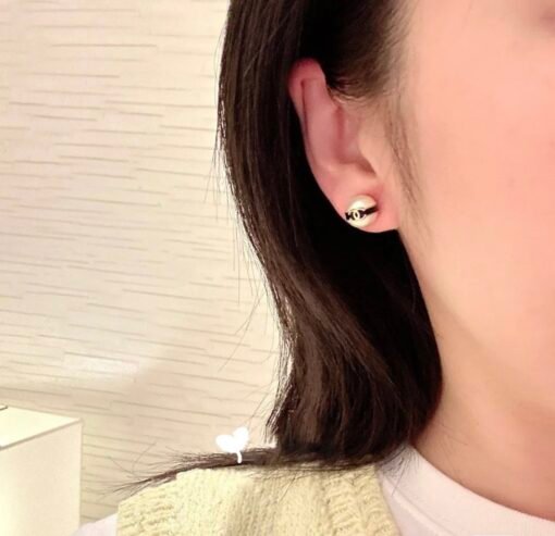 CHANE Chanel 24s golden pearl ball black small pearl earrings - Image 7