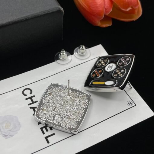 Chanel earrings - Image 4