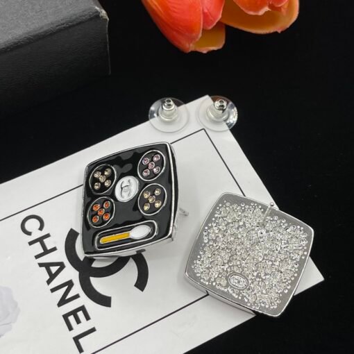 Chanel earrings - Image 5