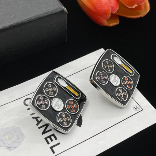 Chanel earrings - Image 2