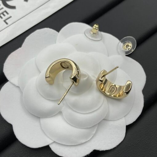 Chanel earrings - Image 6