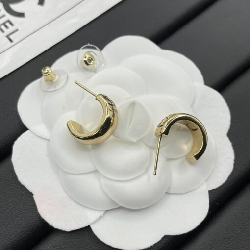 Chanel earrings - Image 5