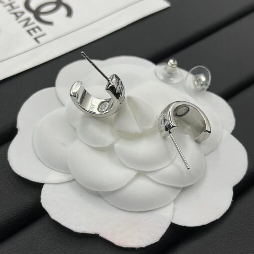 Chanel earrings - Image 5