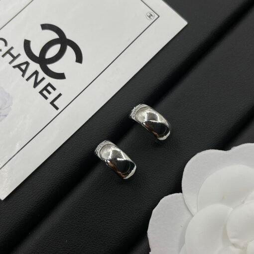 Chanel earrings - Image 2