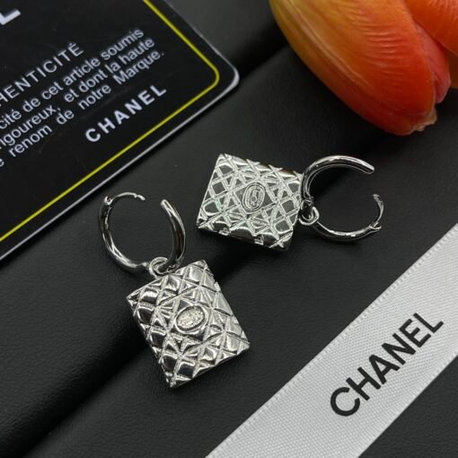 Chanel earrings - Image 6