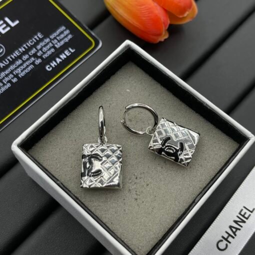 Chanel earrings - Image 2